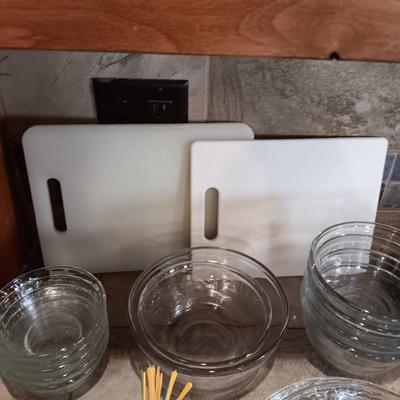 VARIETY OF GLASS BOWLS, WOODPECKER TOOTHPICK HOLDER & CUTTING BOARDS