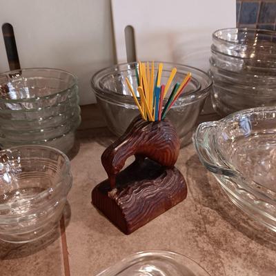 VARIETY OF GLASS BOWLS, WOODPECKER TOOTHPICK HOLDER & CUTTING BOARDS