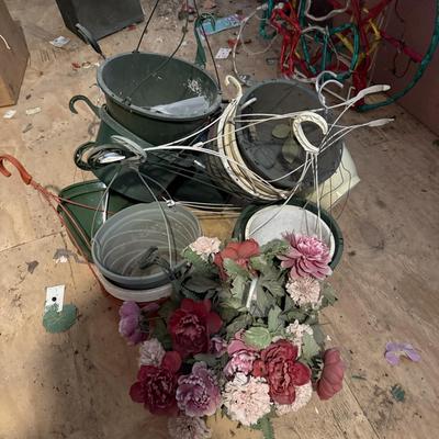 Plastic hanging baskets