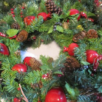 Christmas Wreaths Garland & Poinsettias Lot 26