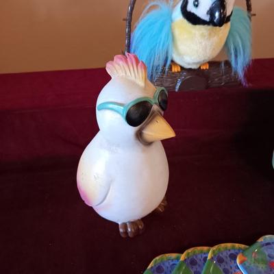 TALKING PARROT, 2 FUN RESIN BIRDS AND TROPICAL FISH COASTERS