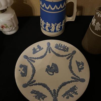 2 Pieces Blue and White Jasperware
