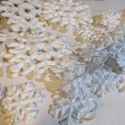 Christmas Decorations Lot 28