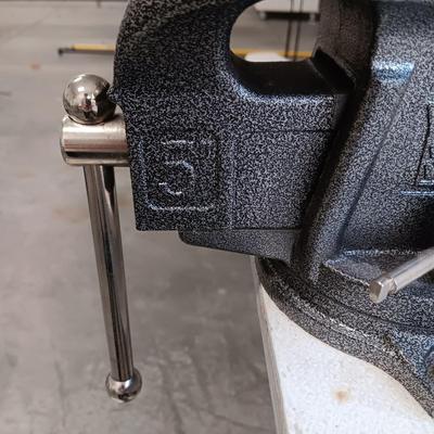 WEN 5" SWIVEL BENCH VISE