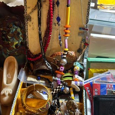 Lot 20: Amazing Collectibles Jewelry & Register Area Selection