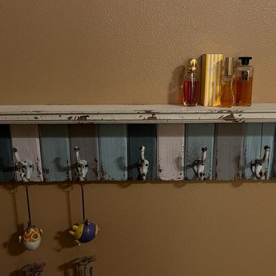 Shabby Chic Shelf/Hat Rack