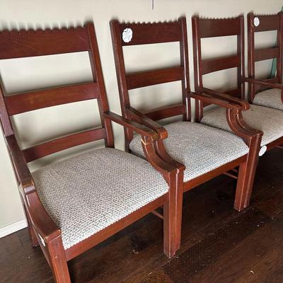 Lot 25: Henry Link Chairs, Collectible Play Signage & More