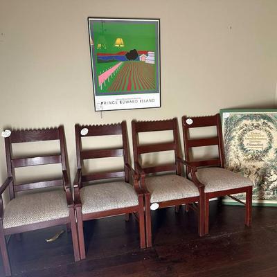 Lot 25: Henry Link Chairs, Collectible Play Signage & More
