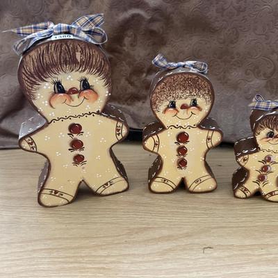 Collection of 3 sweet gingerbread girls