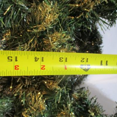 Holiday Glitter Wreaths Lot 34