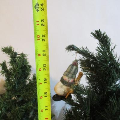 Table Top Nativity Scene & Tree Decorations Lot 37