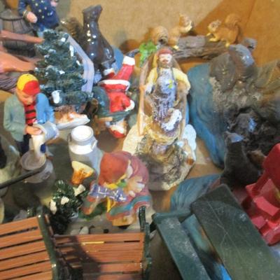 Holiday Christmas Figurines Lemax Lot 38
