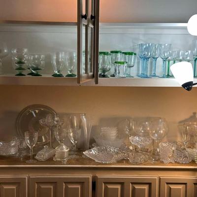 Lot 26: Glassware Collection