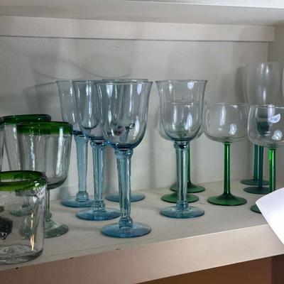 Lot 26: Glassware Collection