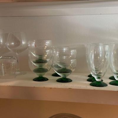 Lot 26: Glassware Collection
