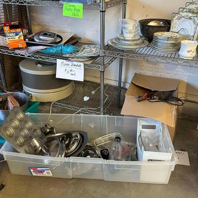 Lot 29: Garage Left Side Selection & Shelf