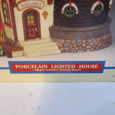 Lemax Landscapes Lighted House Village Collection The Starburst Lot 45