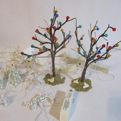 Lemax Battery Operated Vintage Light Up Figures & Christmas Ornaments Lot 52/53 (See All Pictures)