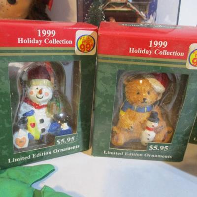 Lemax Battery Operated Vintage Light Up Figures & Christmas Ornaments Lot 52/53 (See All Pictures)