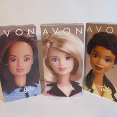 AVON Exclusive Barbie Dolls Lot 55