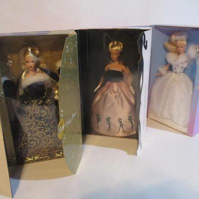 Vintage Barbies Timeless Silhouette Ring In The New Year & Winter's Reflection Lot 60