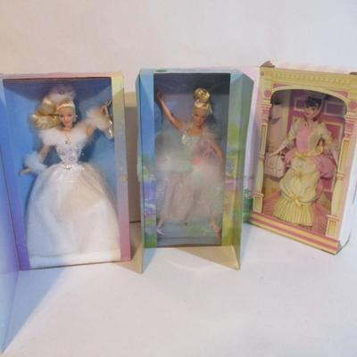 Barbie Dolls Winter's Reflection Ballet Masquerade & Mrs. P.F.E. Albee Lot 61