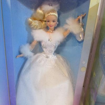 Barbie Dolls Winter's Reflection Ballet Masquerade & Mrs. P.F.E. Albee Lot 61