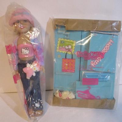 Hello Kitty & Her Friends Doll Avon Exclusive With Accessories