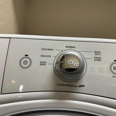 WHIRLPOOL DIGITAL WASHING MACHINE THAT COMMUNICATES TO THE DRY
