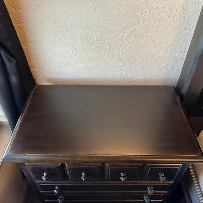 3 DRAWER NIGHT STAND WITH LAMP