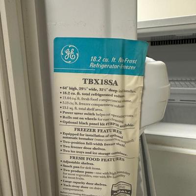 GE REFRIGERATOR