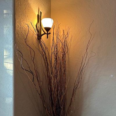 IRON FLOOR CANDLE HOLDER WITH DRIED FLOWERS AND FOLIAGE