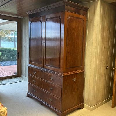 MB 665 Vintage Quality Burl Wood Veneer Armoire
