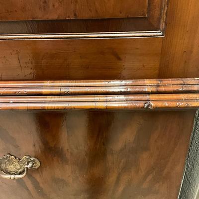 MB 665 Vintage Quality Burl Wood Veneer Armoire