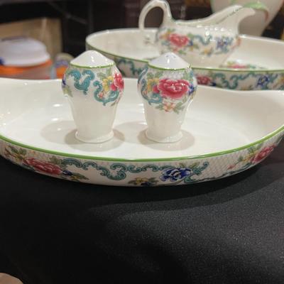 10 Pieces Royal Doulton Floradora Green
