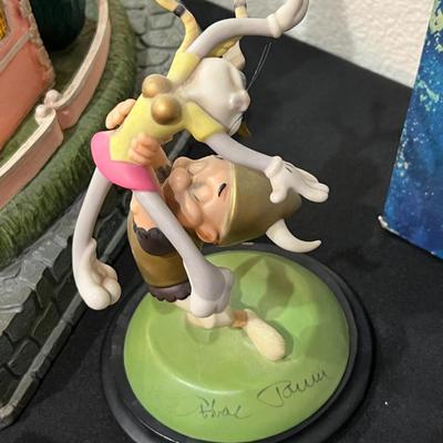 Goebel Looney Tunes "Paw de Deux"