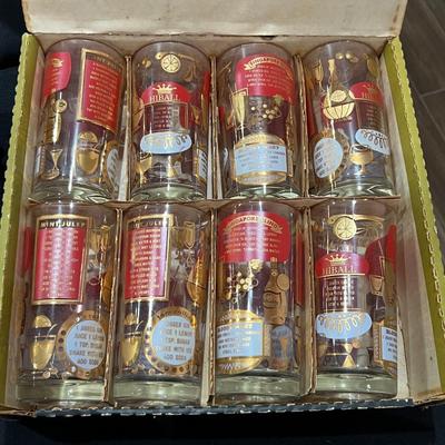 Set of 8 Jeannette Hiball Glasses with Box
