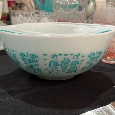 3 Piece Pyrex Butterprint Mixing Bowls