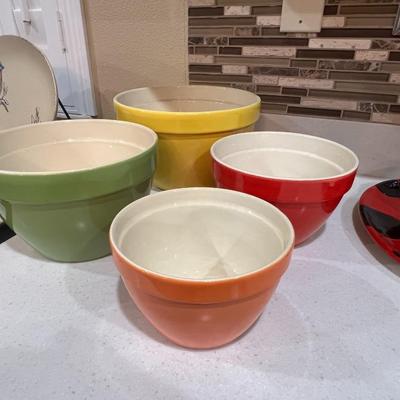 4 Piece Crate & Barrell Mixing Bowls