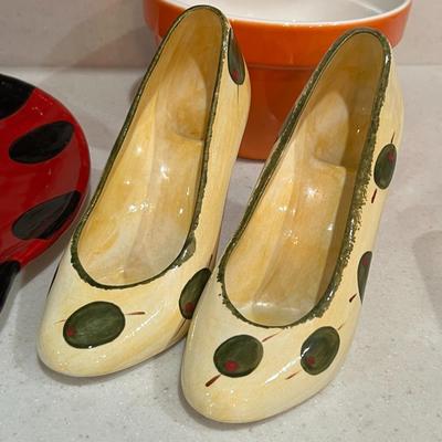 Lady Bug Chip & Dip Bowl, 2 Olive Shoes and Orange Bowl