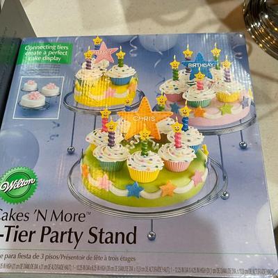 Cake Plate, Party Stand and Cupcake Stand