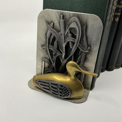 D679 Pair of Metzke Pewter & Brass Duck Bookends with Set of Stevenson Books