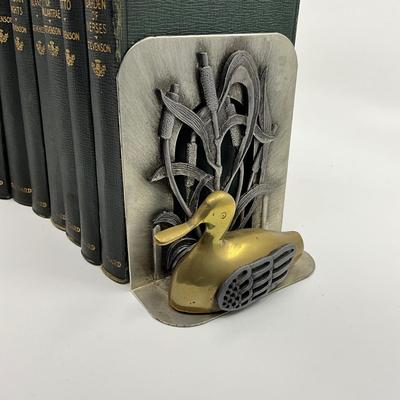 D679 Pair of Metzke Pewter & Brass Duck Bookends with Set of Stevenson Books