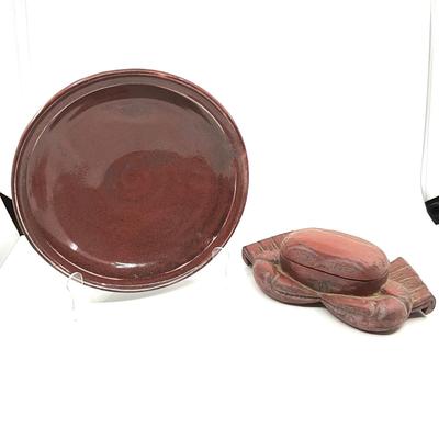 D686 Wooden Crab Box with Glazed Pottery Charger