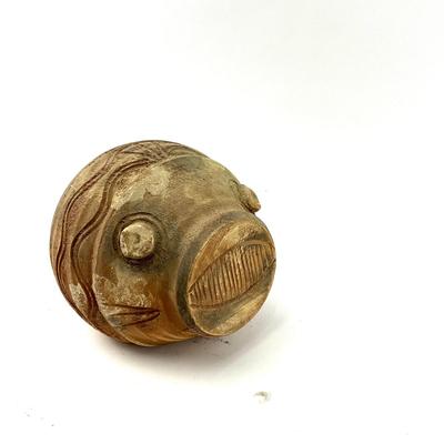 D688 Clay Terra Cotta Carved Puffer Fish