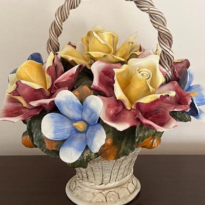 Vintage Capodimonte Decorative Floral Piece