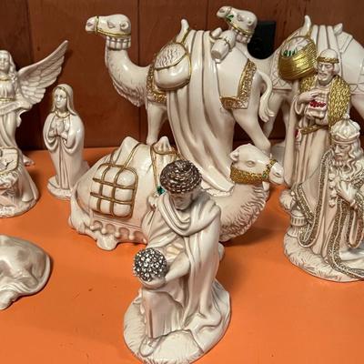 Vintage Nativity Scene Set