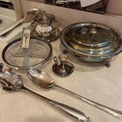 Silverplated Serving Lot