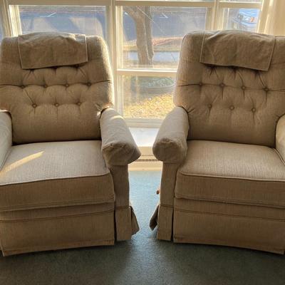 Set of Manual Recliners