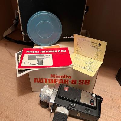 Vintage Late 1960s Minolta Autopak-8 S6 Camera